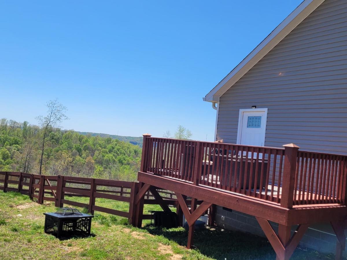 Great Little Guest Suite With Private Entry & Deck! Pet Friendly & 30 Mins To Nashville! Ashland City 외부 사진